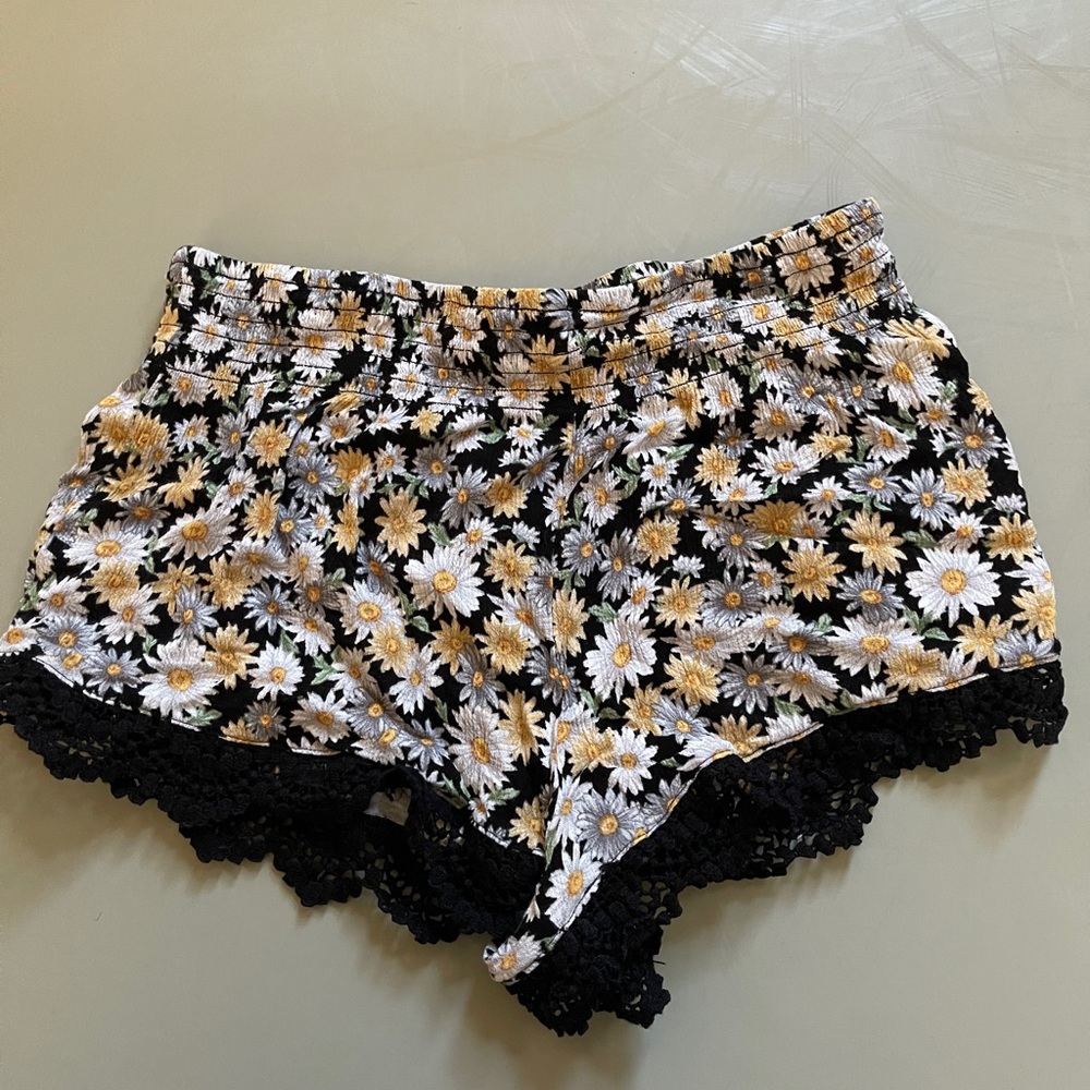 Forever 21 Floral Flowy Shorts